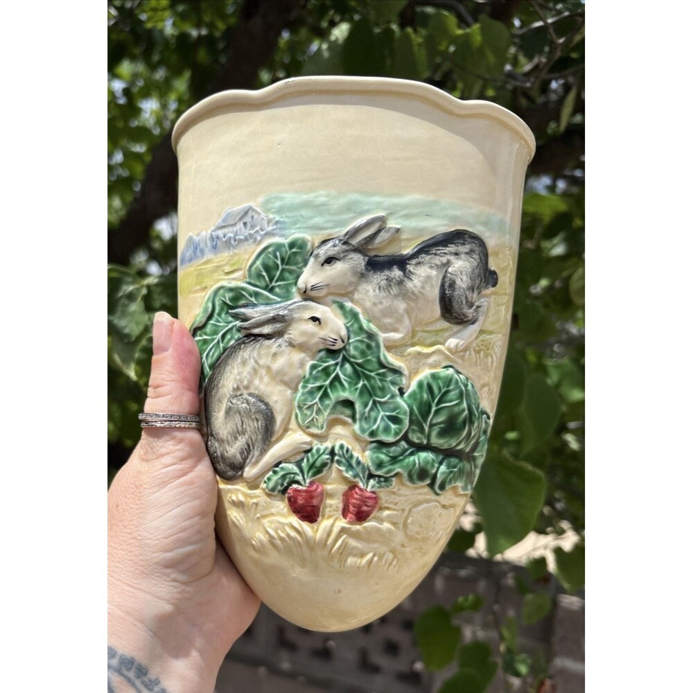 The Haldon Group Majolica Bunny Wall Pocket EUC